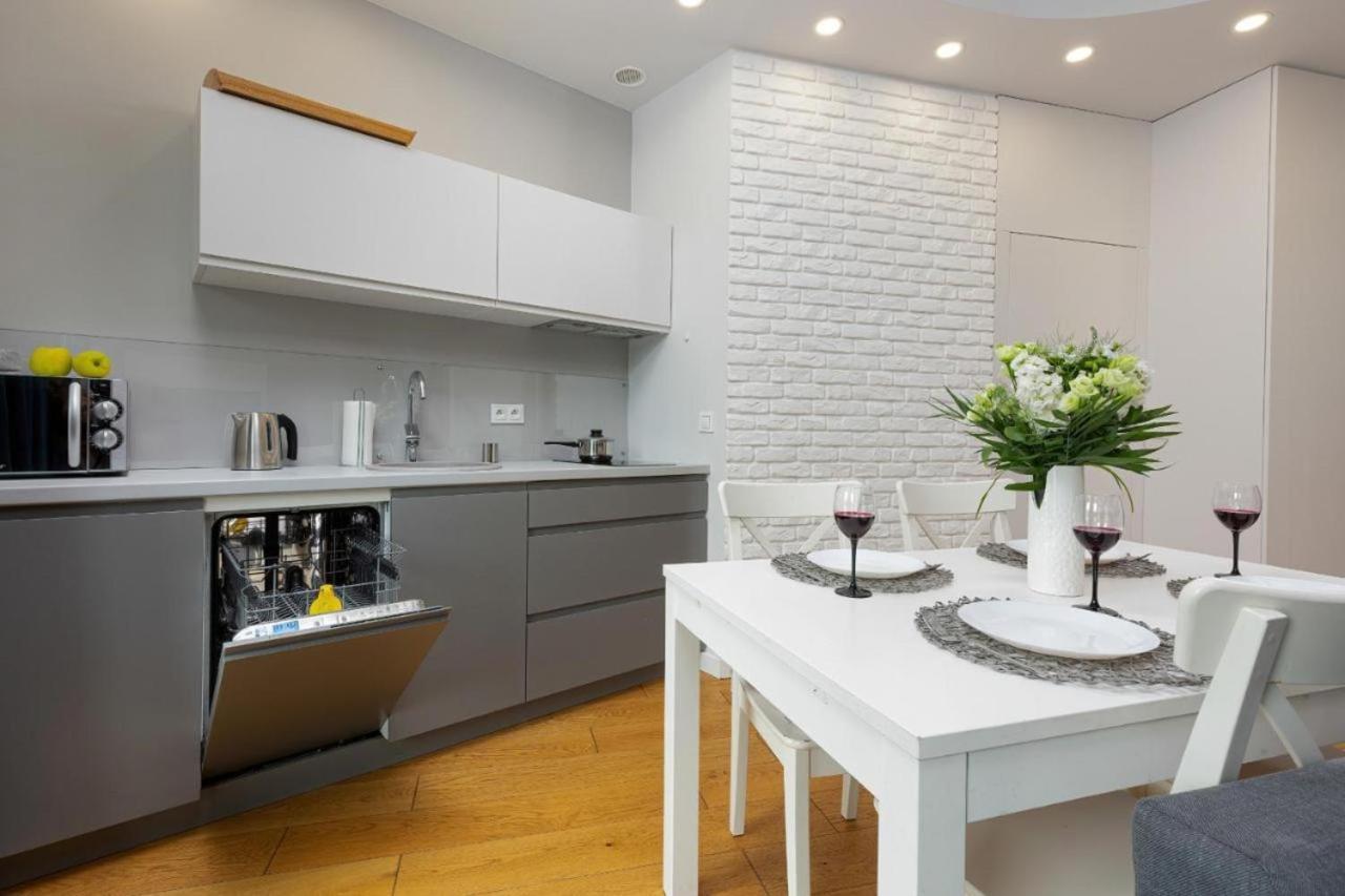 Modern Apartment Near Hilton Warszawa Zewnętrze zdjęcie